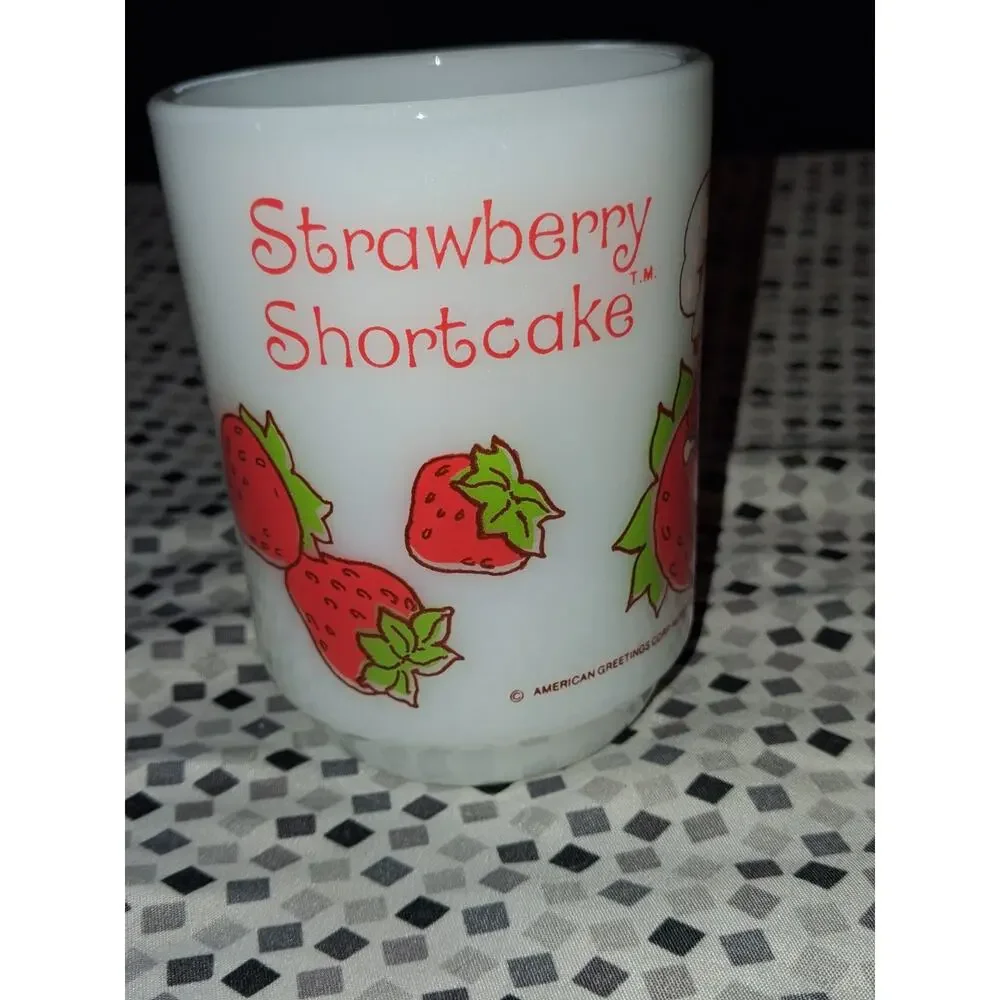 Anchor Hocking Fire King White Milk Glass Strawberry Shortcake Mug Vintage -Mint